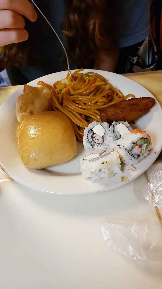 Sushi Noodles Rolls